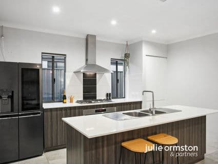 14 Nutcote Road, Banksia Grove - Thumbnail 8