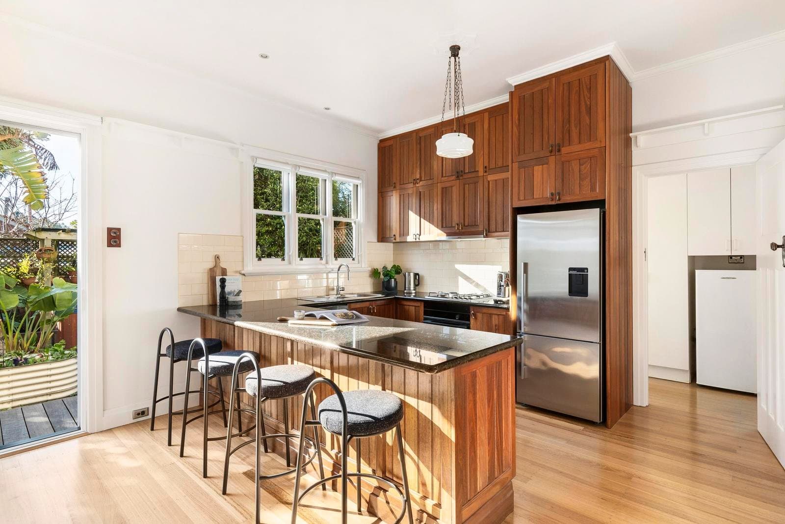 75 Napier Crescent, Essendon VIC 3040, Essendon - Thumbnail 6