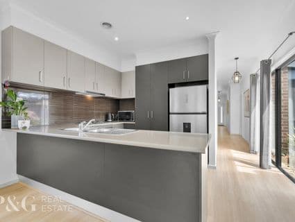 94A Player Drive, Narre Warren - Thumbnail 2