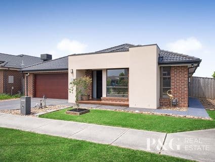 31 Simmental Drive, Clyde North - Image 1