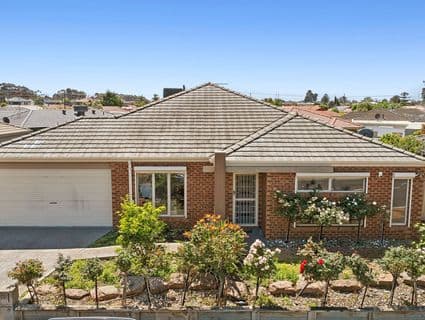 31 Pimelea Terrace, St Albans - Image 1