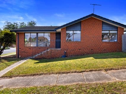 183 Erinbank Crescent, Attwood - Image 1