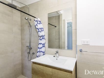 24 Patrick Street, Beachmere - Thumbnail 8