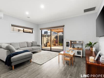 25 Cheddington Road, Cranbourne East - Thumbnail 8