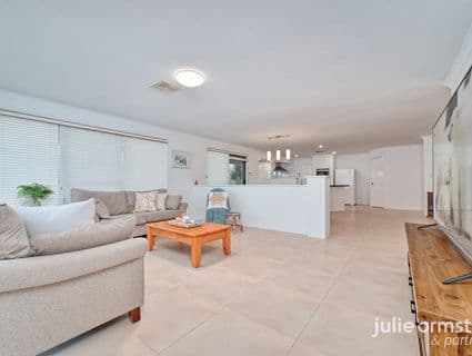 25 Archimedes Crescent, Tapping - Thumbnail 3