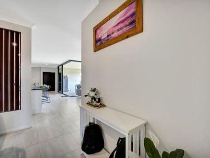 21 Henderson Street, Mount Low - Thumbnail 5