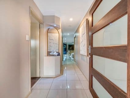15 Osterlund Place, Burdell - Thumbnail 5