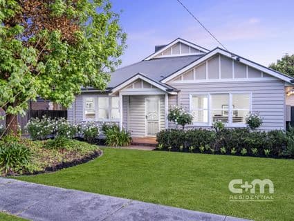 25 Lex Grove, Oak Park - Image 1