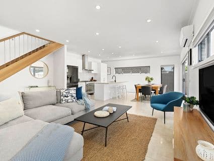 18 Caringa Street, Pascoe Vale - Thumbnail 2
