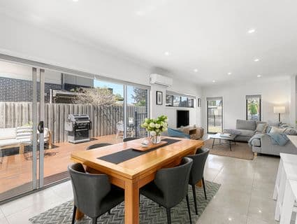 18 Caringa Street, Pascoe Vale - Thumbnail 3