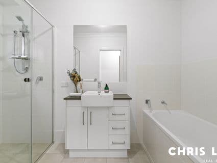 17 Bluestone Drive, Logan Reserve - Thumbnail 4