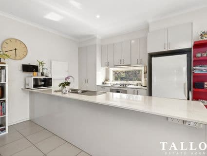 74 Salmon Street, Hastings - Thumbnail 8