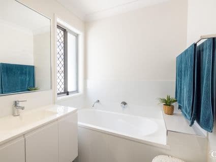 13 Naren Street, Spring Mountain - Thumbnail 8
