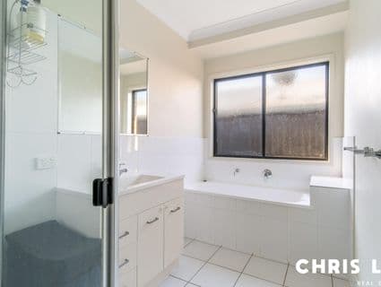 22 Alabaster Drive, Logan Reserve - Thumbnail 8