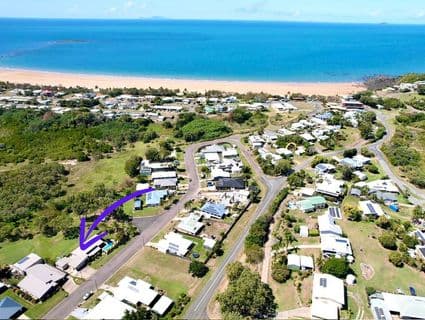 14 Brooksfield Drive, Sarina Beach - Image 1