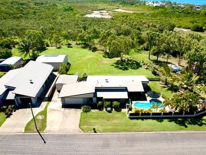 14 Brooksfield Drive, Sarina Beach - Thumbnail 4