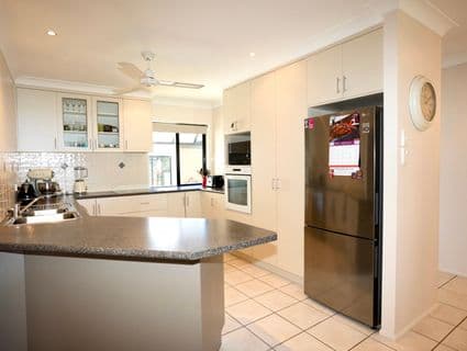 14 Brooksfield Drive, Sarina Beach - Thumbnail 6