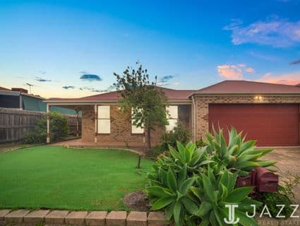 9 Seaeagle Avenue, Point Cook - Image 1