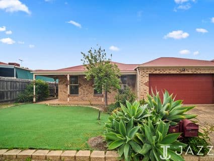 9 Seaeagle Avenue, Point Cook - Thumbnail 2