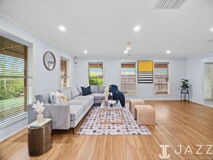 9 Seaeagle Avenue, Point Cook - Thumbnail 3