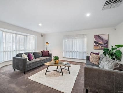 31 Parkway Circuit, Parafield Gardens - Thumbnail 2
