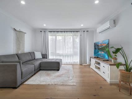 16 Lepton Parade, Jewells - Thumbnail 2