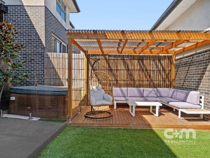2/31 Devon Road, Pascoe Vale - Image 1