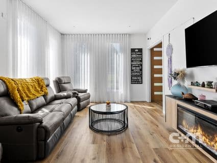 2/31 Devon Road, Pascoe Vale - Thumbnail 3