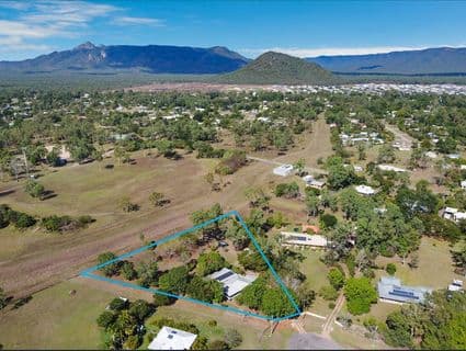 7 Romsey Court, Alice River - Image 1