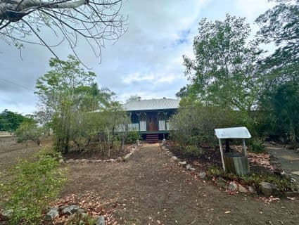 7 Romsey Court, Alice River - Thumbnail 2
