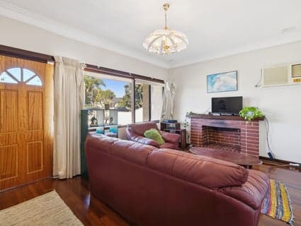 404, Cloverdale - Thumbnail 4