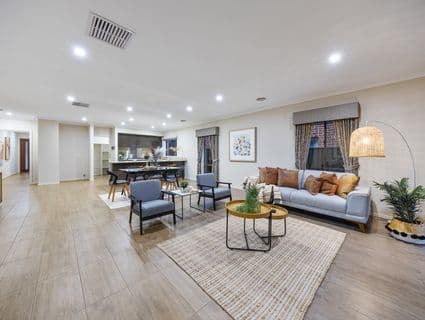 5 Mcallister Drive, Cranbourne East - Thumbnail 2