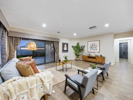 5 Mcallister Drive, Cranbourne East - Thumbnail 3