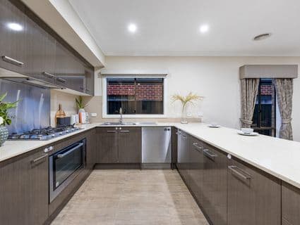 5 Mcallister Drive, Cranbourne East - Thumbnail 5