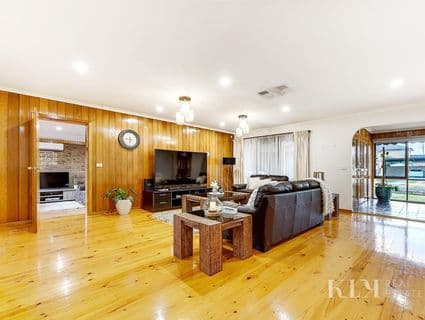12 Abercarn Avenue, Craigieburn - Thumbnail 2