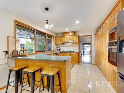 12 Abercarn Avenue, Craigieburn - Thumbnail 5