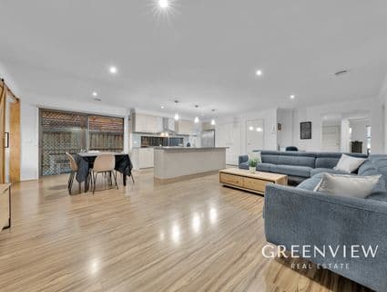 10 Chedword Road, Cranbourne North - Thumbnail 2