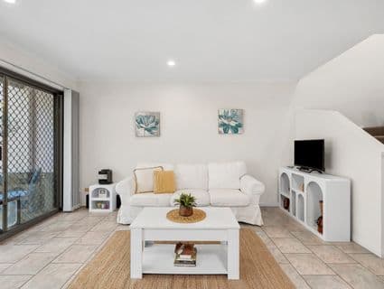 4/4 Wales Court, Mount Coolum - Thumbnail 2