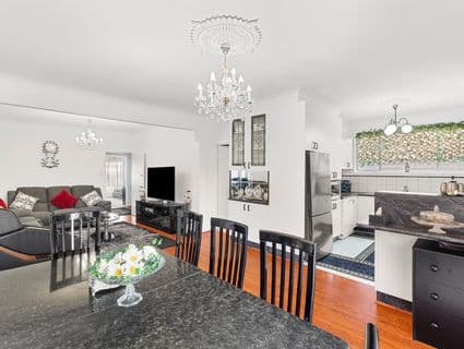 27 Belmore Road, Sunshine North - Thumbnail 6