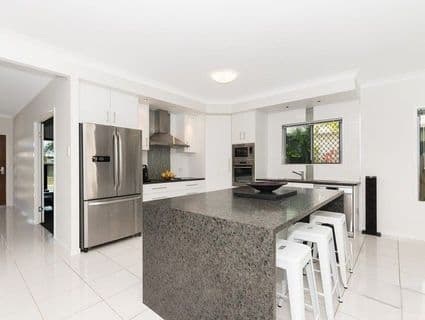 8 Sillago Street, Burdell - Thumbnail 2