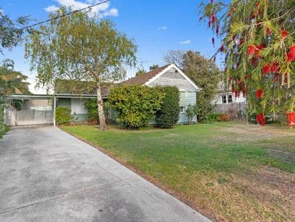 27 Rosslyn Avenue, Seaford - Image 1