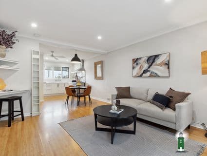 8 Maxworthy Place, Hamilton Hill - Thumbnail 4
