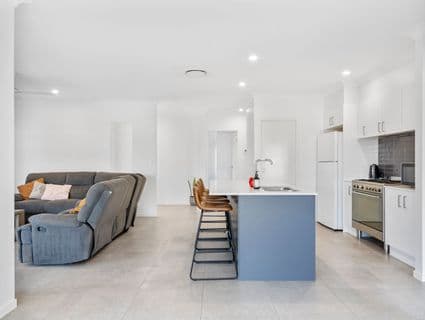 2/76 Great Sandy Circuit, Pimpama - Thumbnail 4