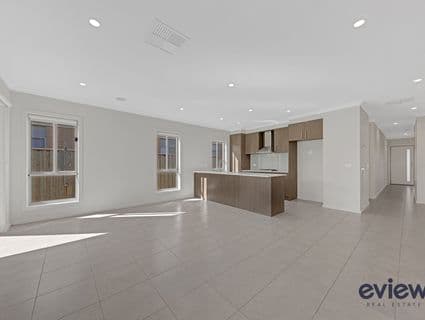 24 Fairhall Avenue, Werribee - Thumbnail 8