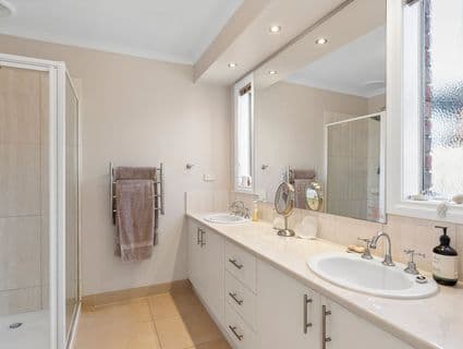 10 Ritchie Court, Sunbury - Thumbnail 8