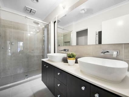 9 Honeyblossom Street, Manor Lakes - Thumbnail 4