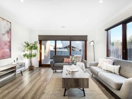 9 Honeyblossom Street, Manor Lakes - Thumbnail 6