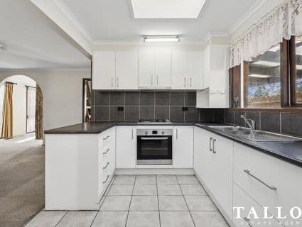 52 Toorak Avenue, Baxter - Thumbnail 2