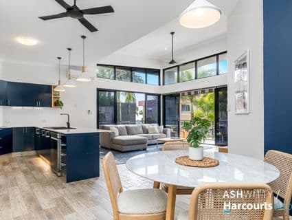 6/3 Johnston Street, Bilinga - Thumbnail 5