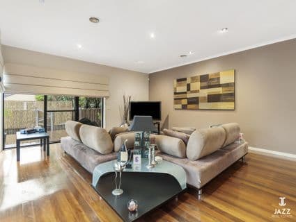 5 Springbank Court, Sanctuary Lakes - Thumbnail 5